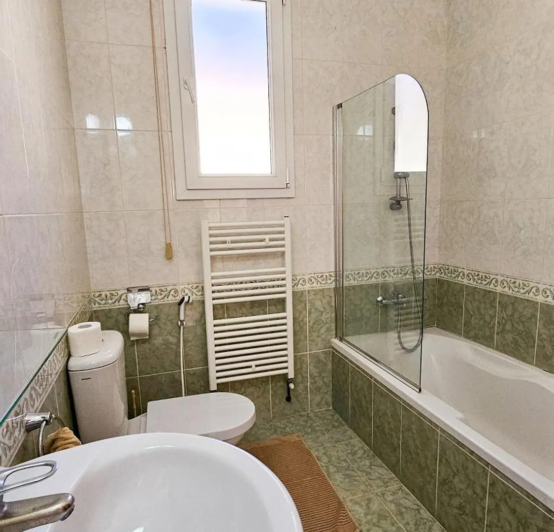 Townbeach Villa With Private Pool Voroklini